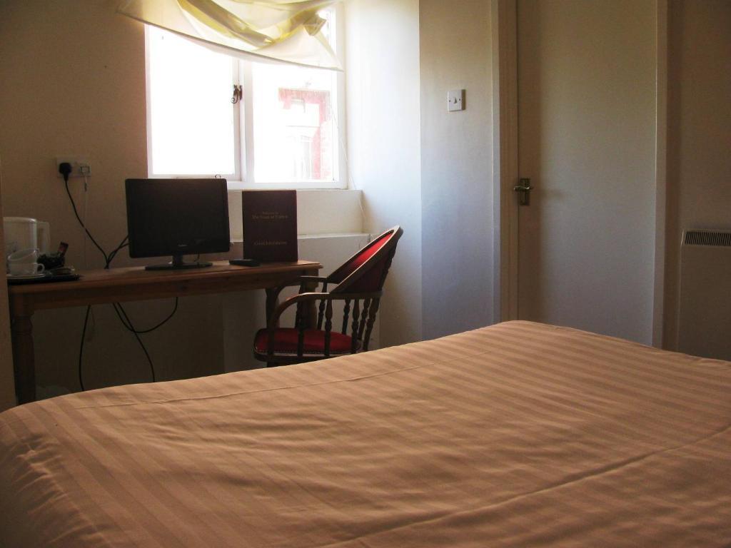 Swan At Forton Newport  Kamer foto
